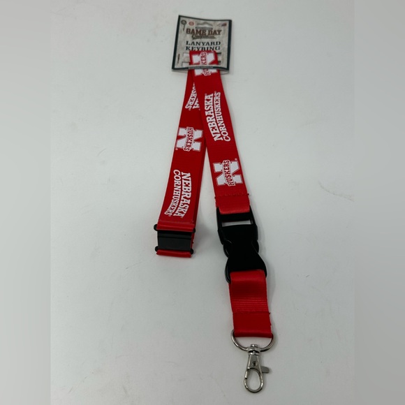 NEW!! Nebraska Cornhuskers Breakaway Lanyard Keyring by Game Day Outfitters M4 - Picture 1 of 2